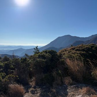 だいぶ上がって鶴見岳くっきり