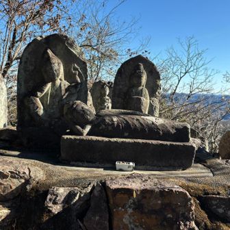 涅槃像様。気持ちよさそうに💤💤✨