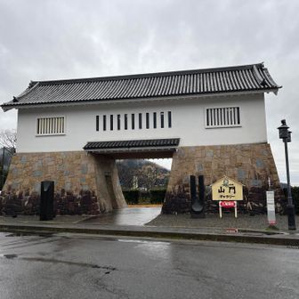 本巣市にやってきました

雨やんでます😁