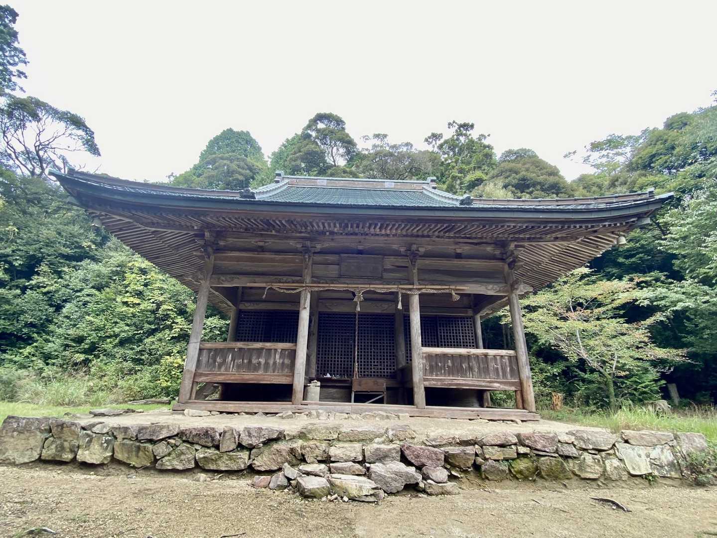 虚空蔵寺
聖徳太子が建立して…明智光秀が燃やして…うんぬんかんぬん
