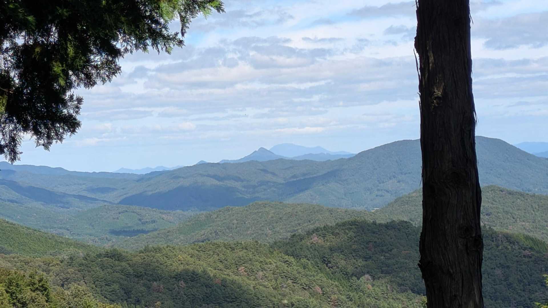 展望地から三瓶山が見えます