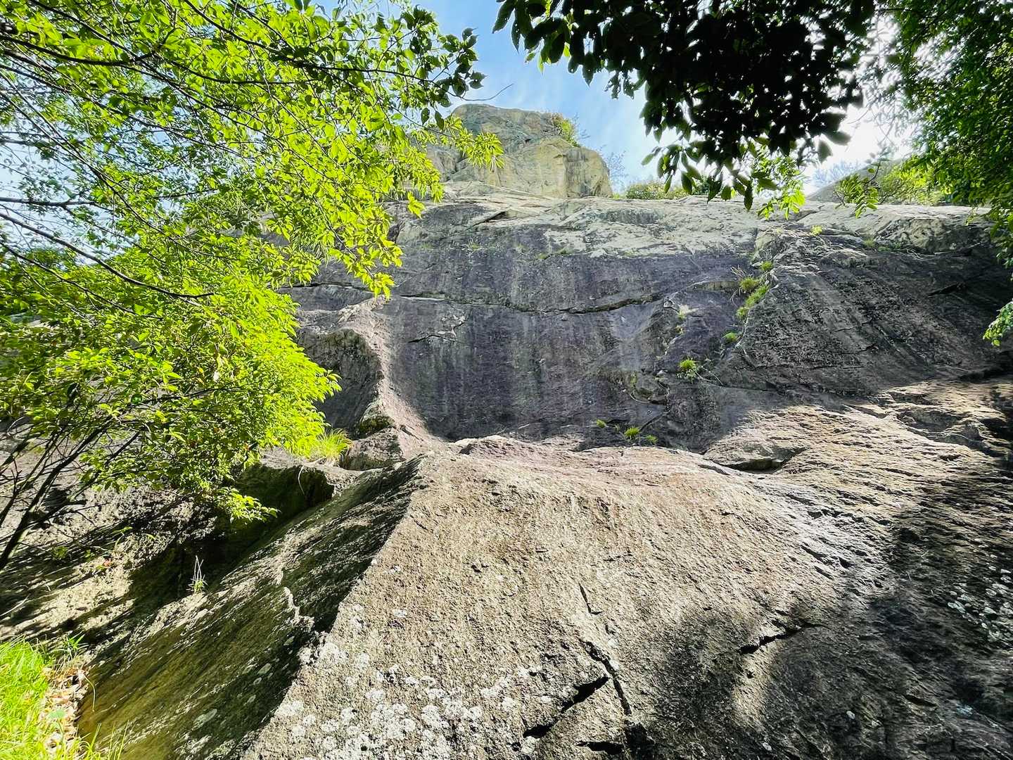 白髭神社登山口-斉藤山-桶居山 周回コースの写真