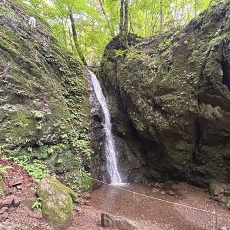 綾広の滝