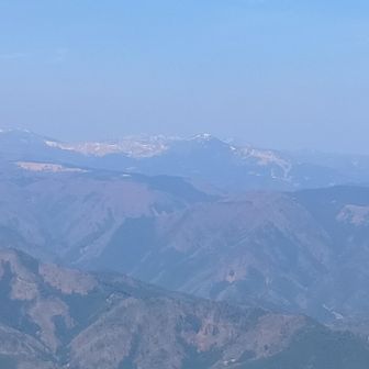 鉢伏山とスキー場