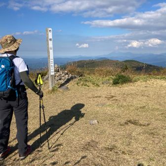 岩樋山山頂！！

姫様はここからの景色がお気に入り🩷

ここからは、多里大山と道後山が見えます☺️