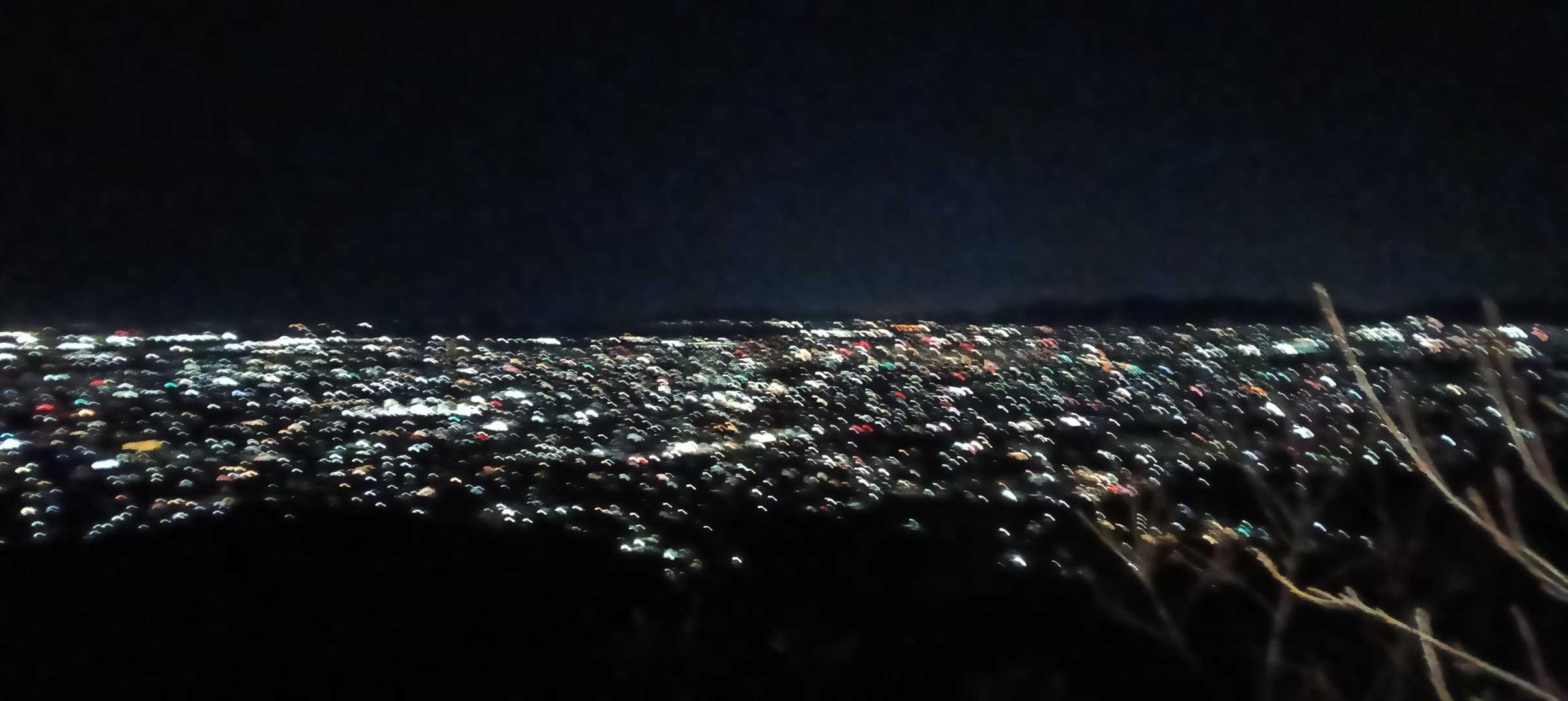 ③豊橋市の綺麗な夜景。夜が明ければ、三河湾が眺めれます🧐
