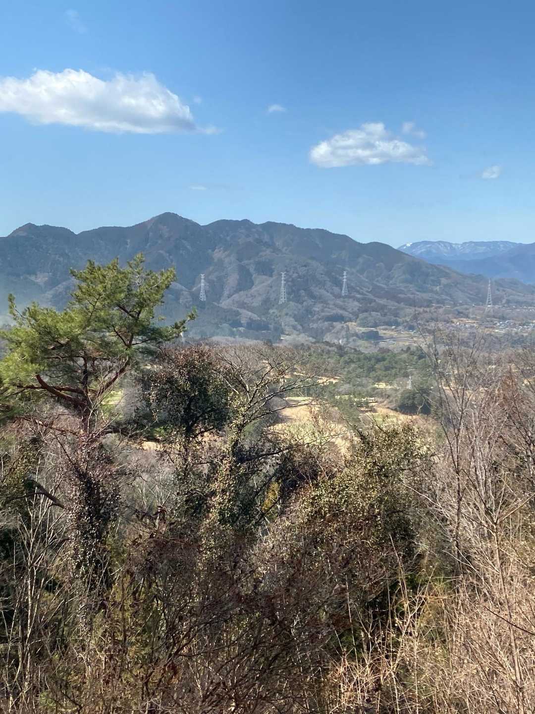 串川グラウンド前バス停-観音山-雨乞山-津久井堂所山 縦走コースの写真