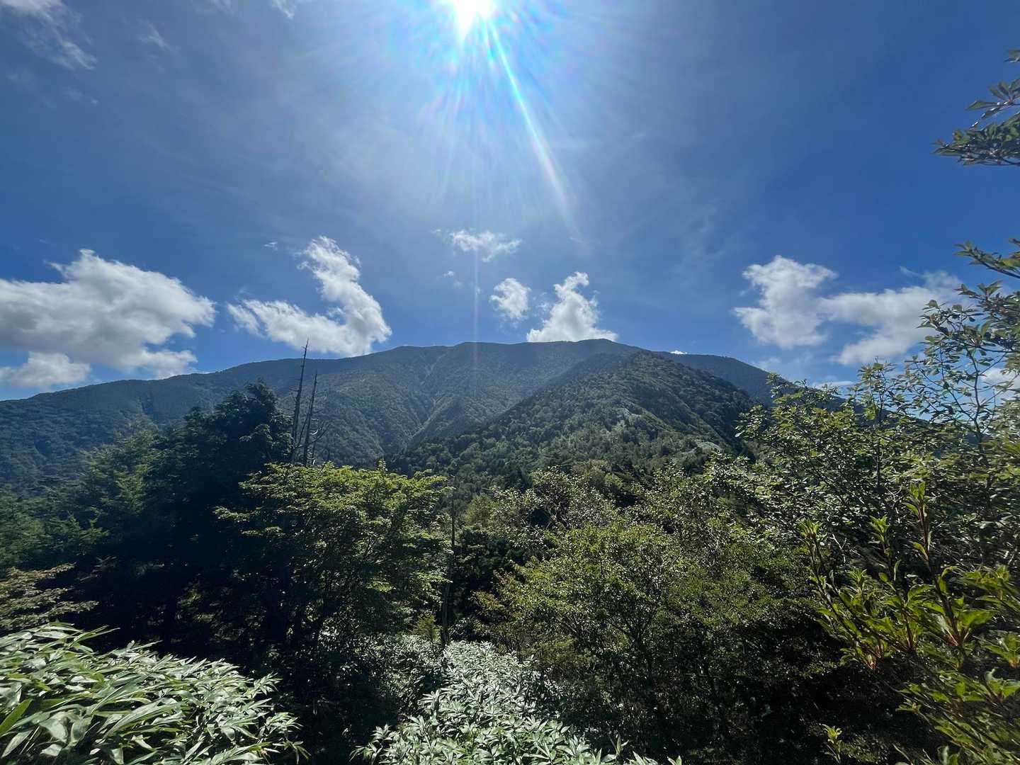 青空に恵那山。
美しい〜😍