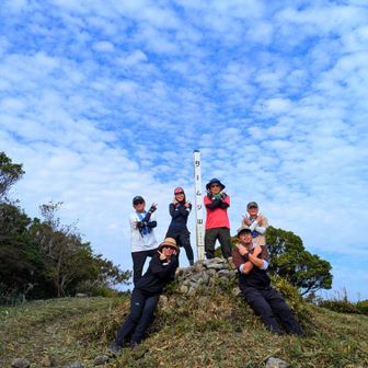 ツームシ山にて記念撮影📸

ツームシ山だから　指2本のツー🤞✌？