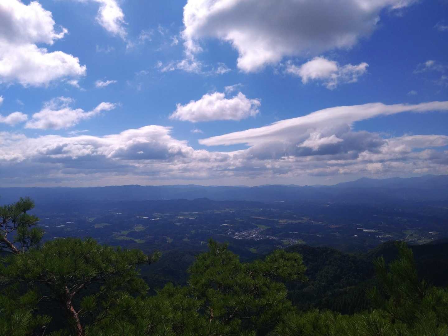 四辻峠-雨乞岳-烏帽子岳-鎧ヶ岳-日平山 周回コースの写真