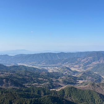初めて、岩場の先に降りてみました。今まで怖くて行けなかったけど、慣れてきたのかな？戻る時が怖かった💦一瞬戻れないかも？と思いました💦