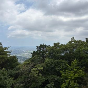 ここまで降りてくるといつも見晴らしいいんだけどなぁ