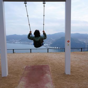 「空のブランコ」も完成し、開放されていました！
もう少し高くロープを長くして、海峡に飛び出る感じがあった方が良かったかも⁉︎