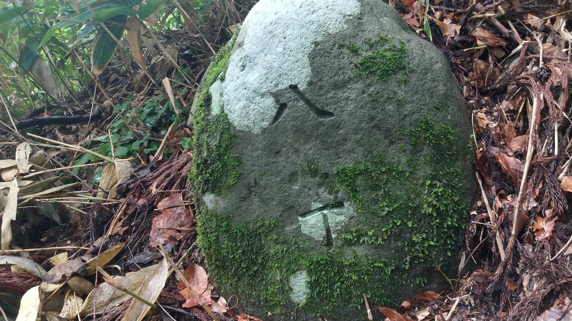 　八月（八丁石）