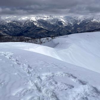 これはガス多すぎ…
ここからの
青空とすっきり白山見たかったな😢