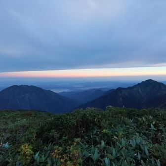 高曇りで朝日は見えず