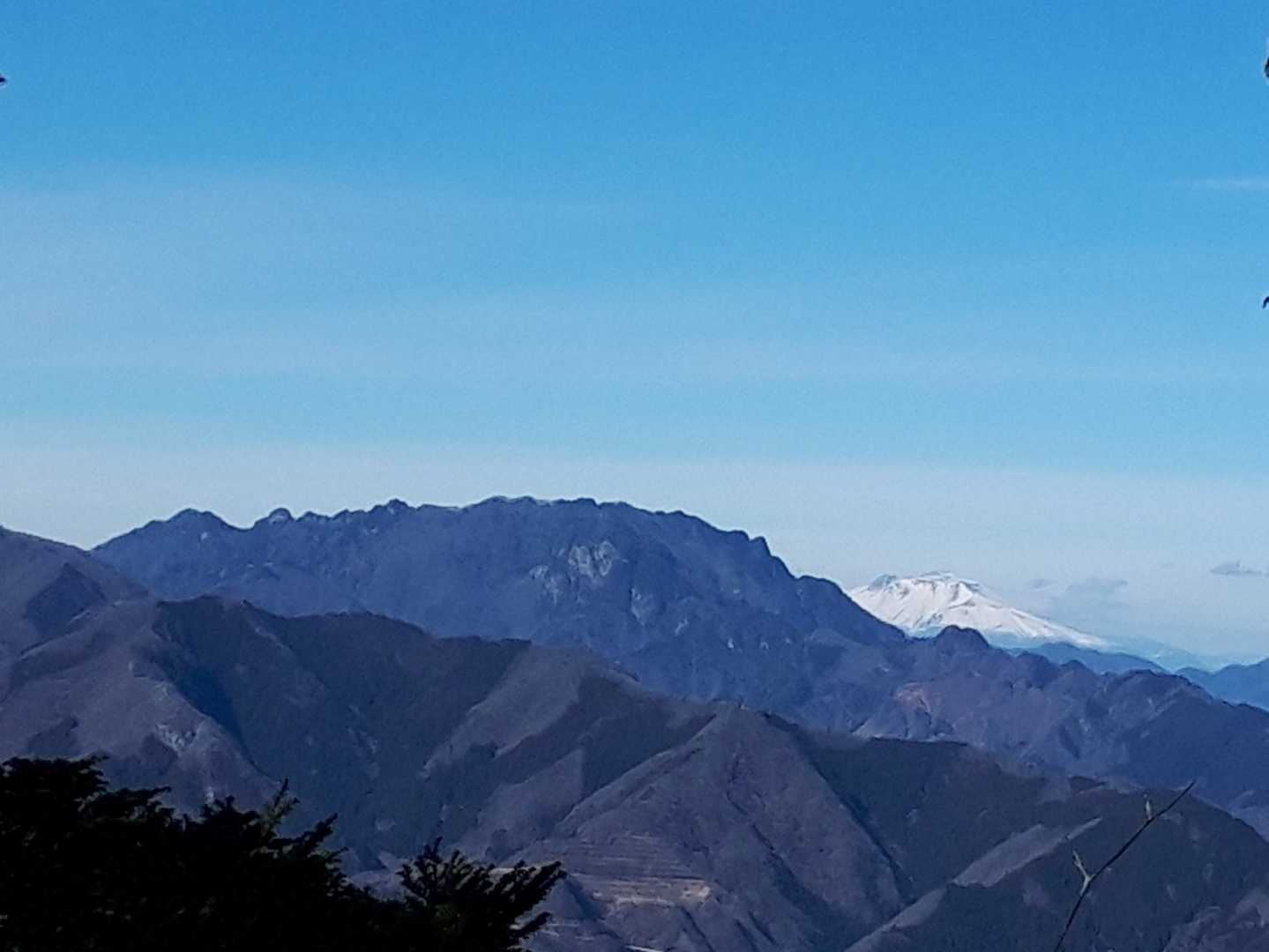 両神山と浅間山が見えました⤴