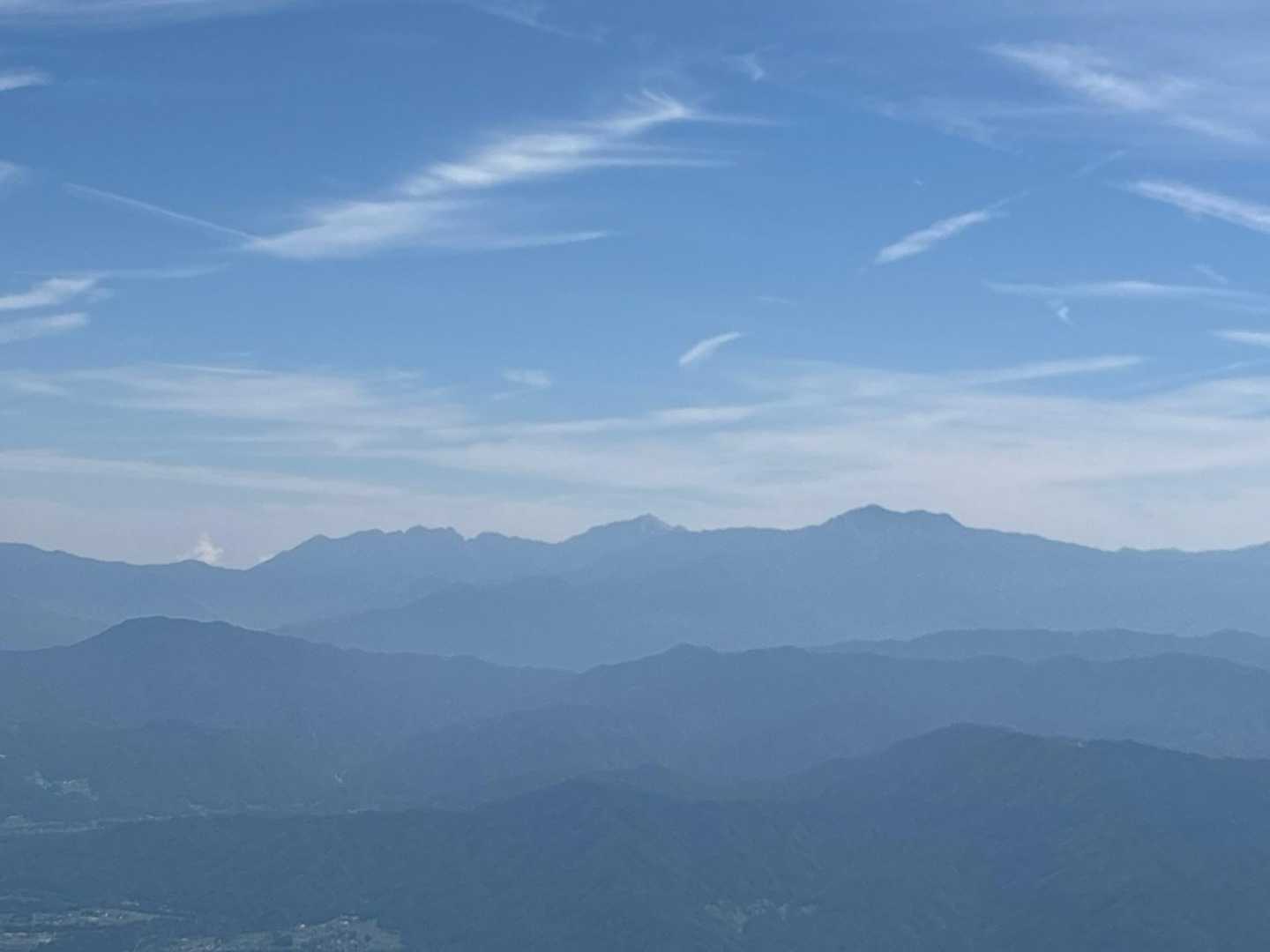 再度『烏帽子岩』から南アルプスの絶景を堪能👏
鋸岳→甲斐駒ヶ岳→仙丈ヶ岳