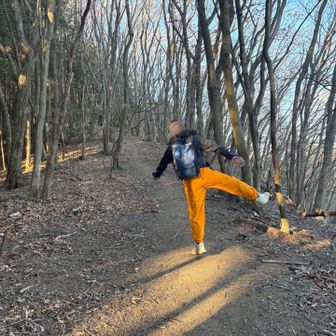 🐻対策にdancing ぶるお🎶 人がほとんどいない山だと音楽を聴きながら歩けるのいいです🎵