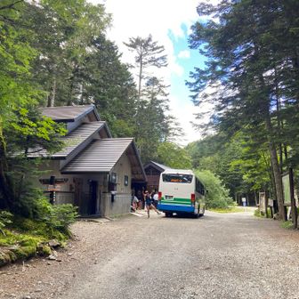 3時のバス間に合った👍
近道の方が近道なんだ！それとも全力で走った？
ひと足先に着いてたみたい😁