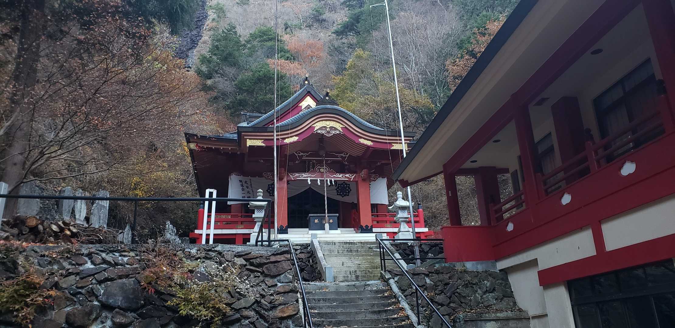 大滝山不動尊(奥宮)