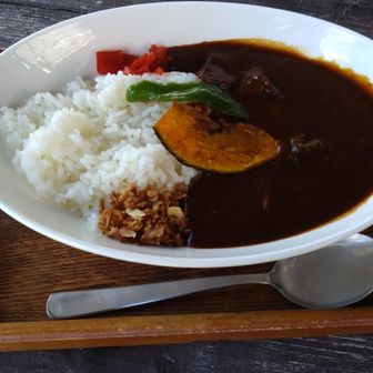 山小屋カレーライス