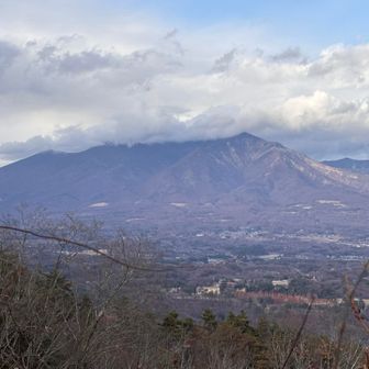 八ヶ岳は雲が乗ってます☁️