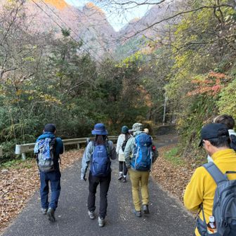 駐車場で無事合流しスタート