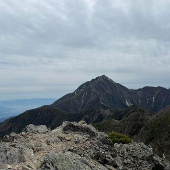 鋸岳とーちゃこ！
やっと甲斐駒ヶ岳見えた〜