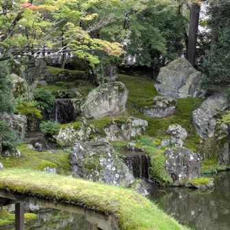 三段の滝
涼やかないい音