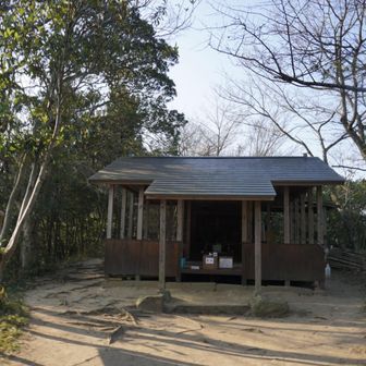 お堂が出てきました。