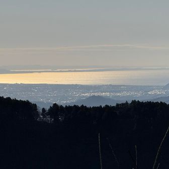 江の島が見えてきました