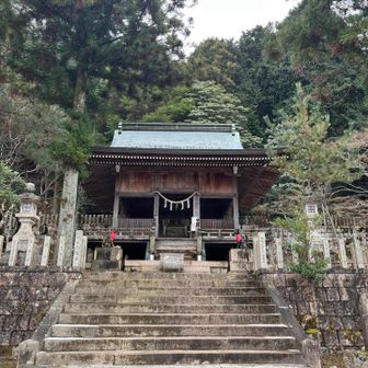 近道で有馬稲荷神社