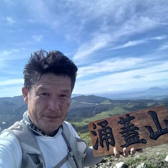 全身、全顔、汗だく。疲労困憊のワイ