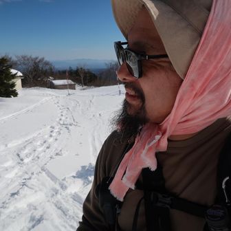 今日もほっかむりスタイルで