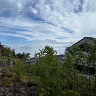 遠くに山！