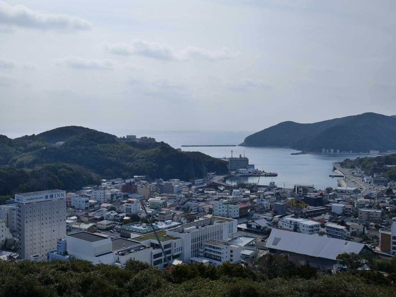 厳原。