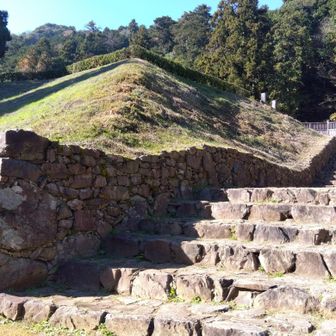 立派な虎口から
