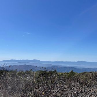 飯豊山から安達太良山