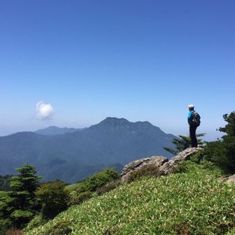 大庭と書いてオオバです