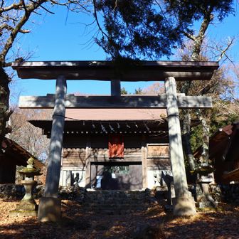 武甲山御嶽神社。