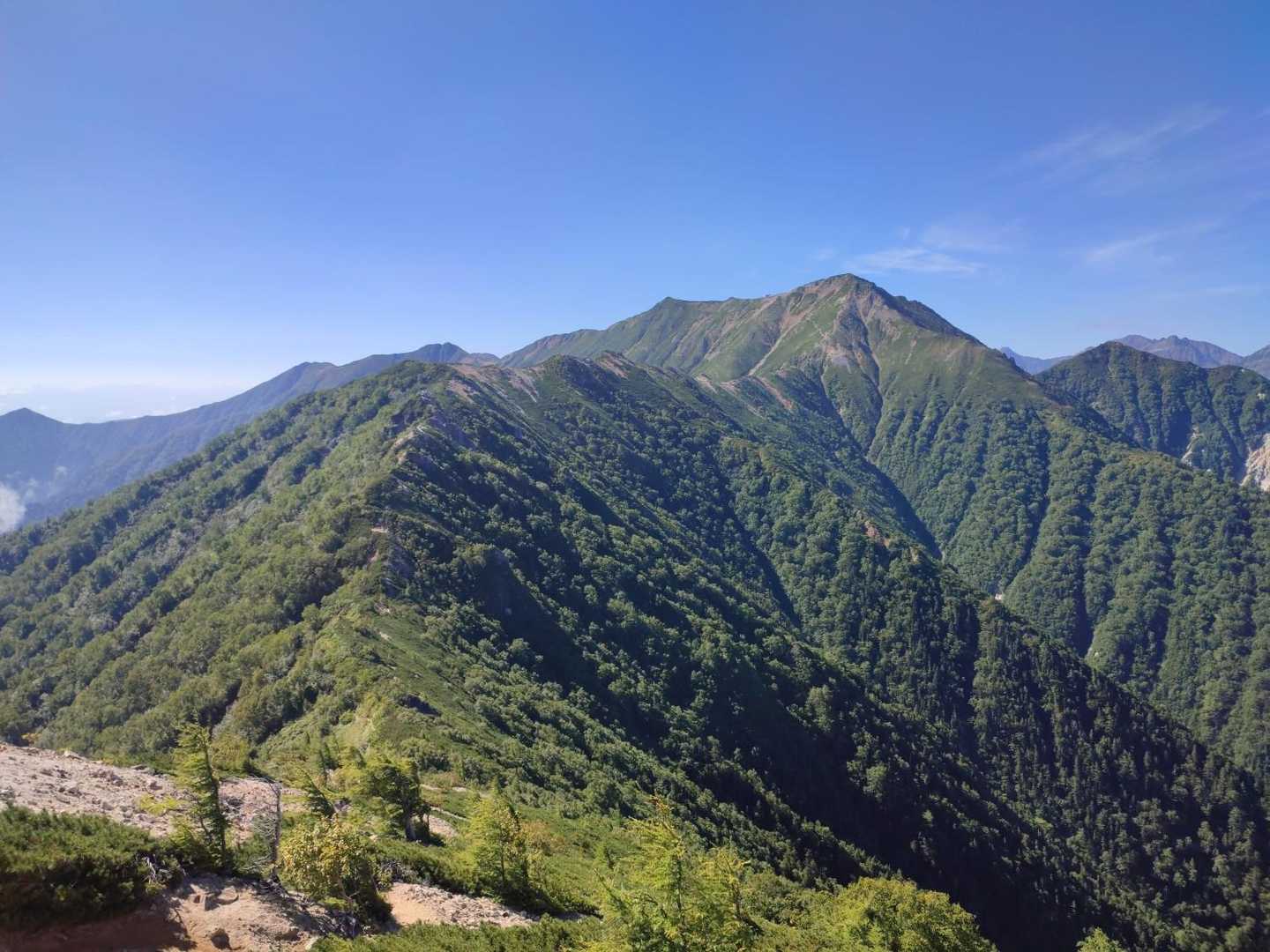 大天井岳 | 常念山脈最高峰は槍・穂高連峰を間近に望む表銀座・パノラマ銀座の要衝の写真