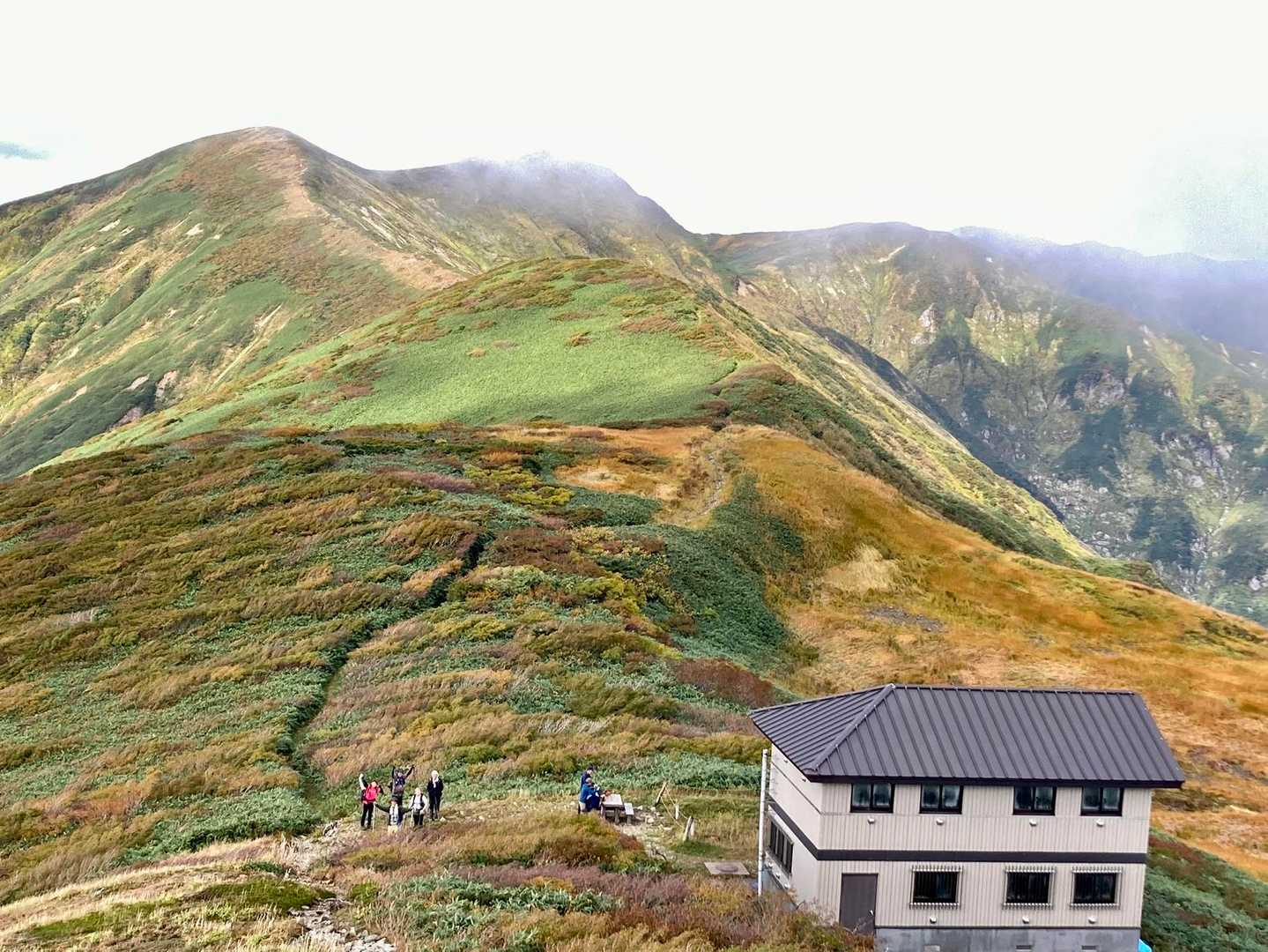 みんな小屋に到着‼️