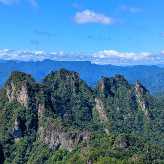 金洞山、荒船山🚢ギリ蓼科山は見えたけど…他の八ヶ岳山系は見えず☁