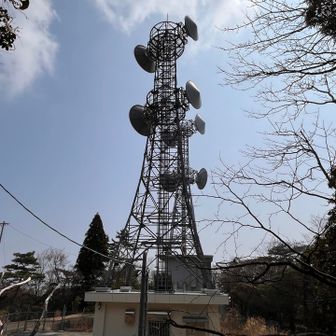 なぜか鉄塔