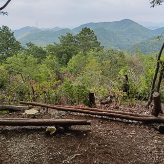田所山からの景色。各務原アルプスの山々。