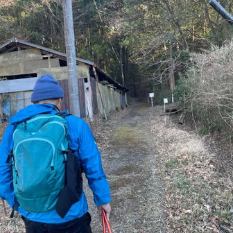 グレーピークゲット予定が道が分からず🤣パス🙅‍♀️
学校の中とか会社のメガソーラーの敷地の中なんて通れないからね😁
どこから行くのが正解だったのか🤔