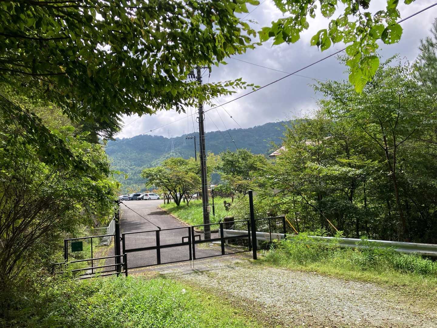 と思ったら
駐車場に帰ると車がいっぱいでした。
みんなどこにいるの？