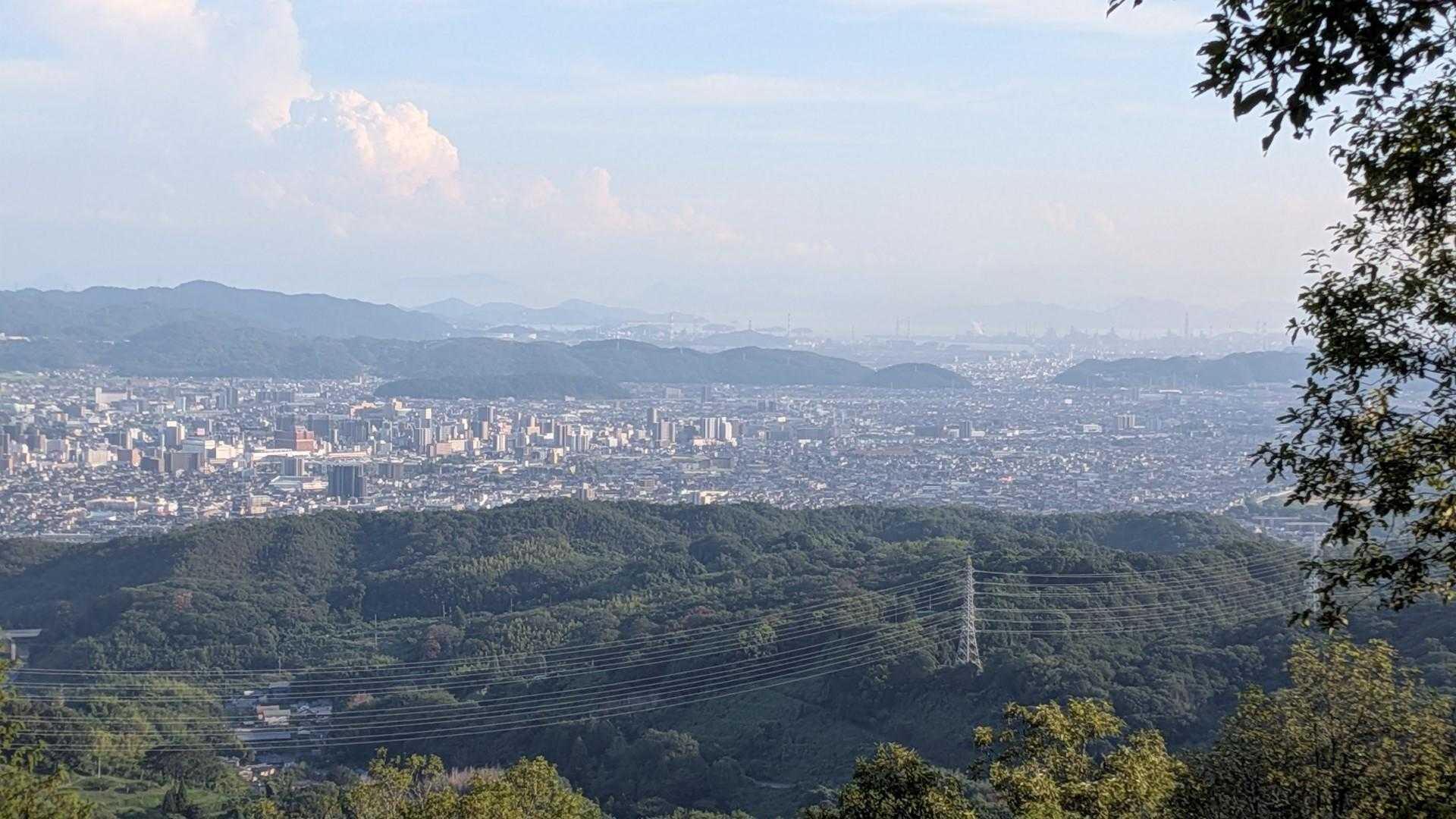 南展望台より
霞む倉敷市街地