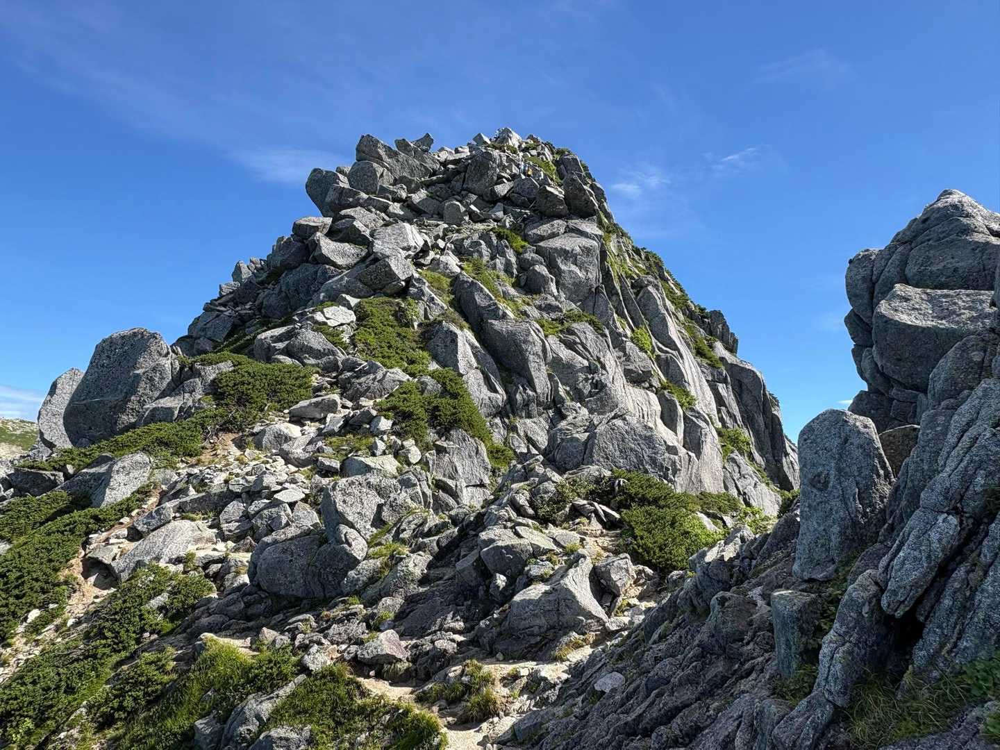 やっぱ岩場登りは楽しい😃